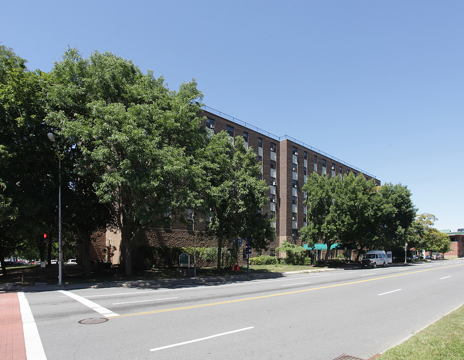 O'Neil Apartments in Troy, NY - Foto de edificio