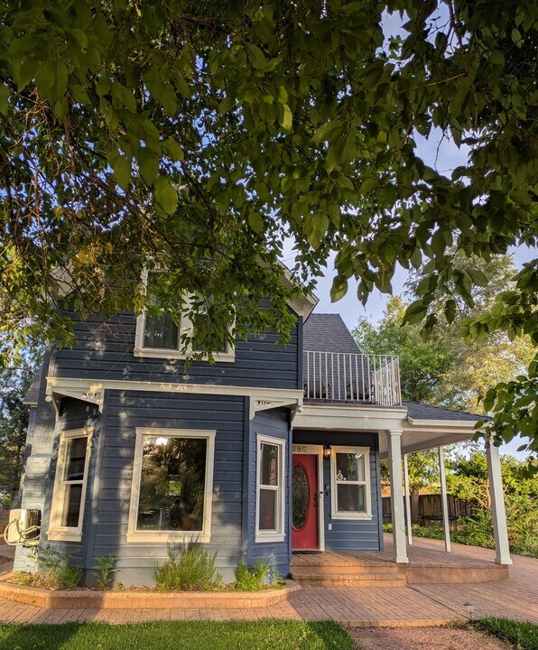 250 N 100 W in Kanab, UT - Building Photo