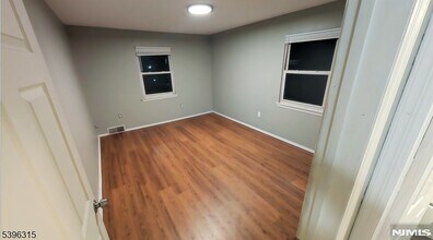 196 Tuxedo Pkwy in Newark, NJ - Building Photo - Building Photo