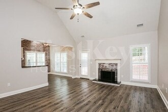 77 Cypress Dr in Jefferson, GA - Building Photo - Building Photo