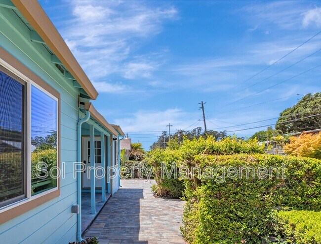 822 Eaton St in Santa Cruz, CA - Building Photo - Building Photo