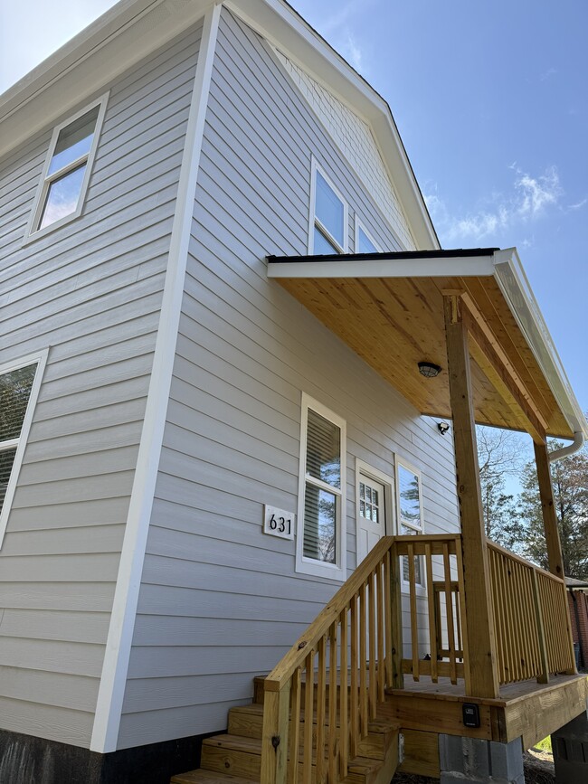 property at 631 Morreene Rd