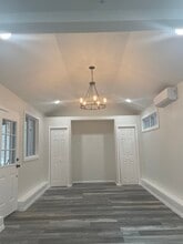131 Davis Ave, Unit Apartment in Port Jefferson Station, NY - Building Photo - Building Photo