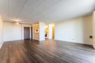 75 Kristin Cir in Schaumburg, IL - Building Photo - Building Photo