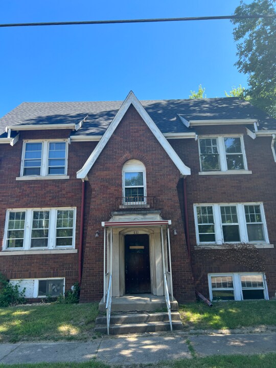511 West Elizabeth Street in Peoria, IL - Building Photo