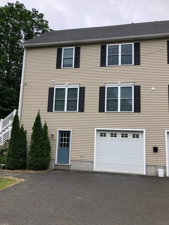 315 Central St in Acton, MA - Building Photo