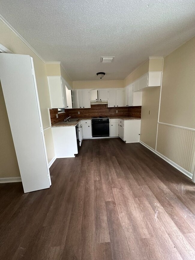 405 Live Oak Dr in North Little Rock, AR - Building Photo - Building Photo