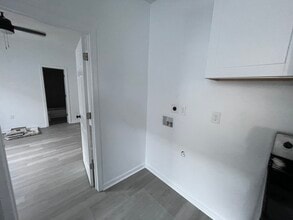 2550 N Rocheblave St, Unit 2550 in New Orleans, LA - Building Photo - Building Photo