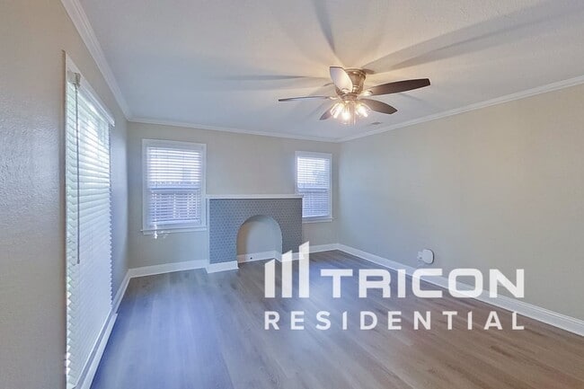 3920 Calmont Ave in Fort Worth, TX - Building Photo - Building Photo