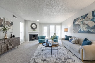 Las Colinas Heights in Irving, TX - Foto de edificio - Interior Photo