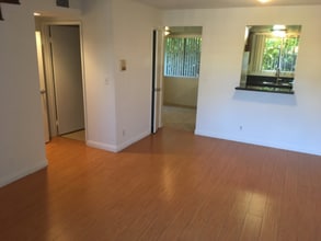 11741 Gilmore St in Los Angeles, CA - Building Photo - Building Photo