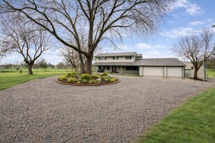 12707 Leo Ln in Wilton, CA - Building Photo