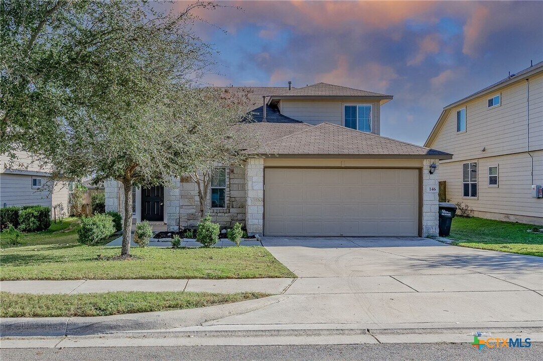146 Linden Ln in San Marcos, TX - Building Photo