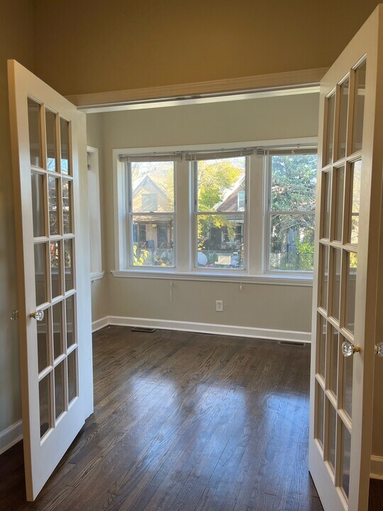 1104 N Spaulding Ave in Chicago, IL - Building Photo