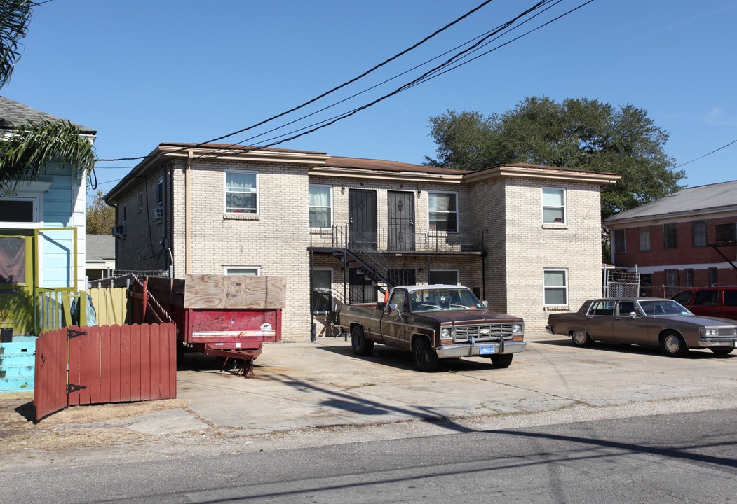 3717 Annunciation St in New Orleans, LA - Foto de edificio