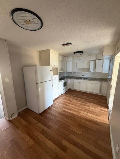 1435 W King St in Cocoa, FL - Building Photo - Building Photo