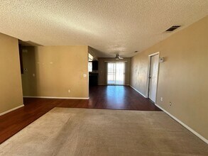 21058 Wisteria St in Apple Valley, CA - Building Photo - Building Photo