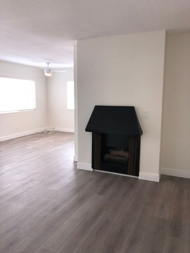 915 Alabama St in Huntington Beach, CA - Building Photo - Building Photo