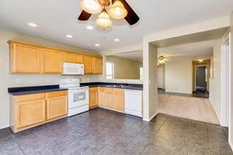 11430 E Forge Ave in Mesa, AZ - Foto de edificio - Building Photo