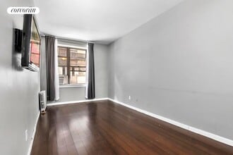 114 Suffolk St in New York, NY - Building Photo - Building Photo