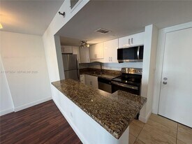 770 Claughton Island Dr, Unit 707 in Miami, FL - Building Photo