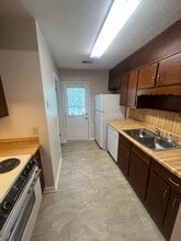 723 Jackson View Rd in Suwanee, GA - Building Photo - Building Photo
