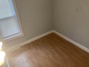 18 Pentucket St-Unit -Unit 1 in Haverhill, MA - Foto de edificio - Building Photo