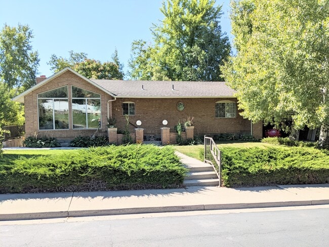 846 E 300 N, Unit Basement apartment in Lindon, UT - Foto de edificio - Building Photo