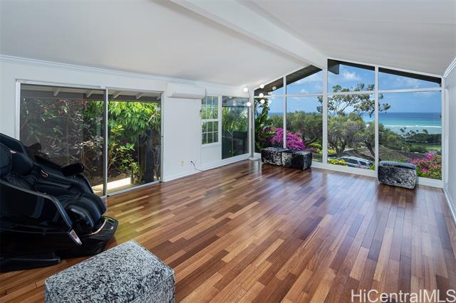 property at 1356 Laukahi St