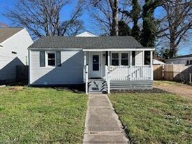 810 Brentwood Dr in Norfolk, VA - Building Photo