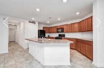 6715 Hillsdale Creek Dr in Houston, TX - Building Photo - Building Photo