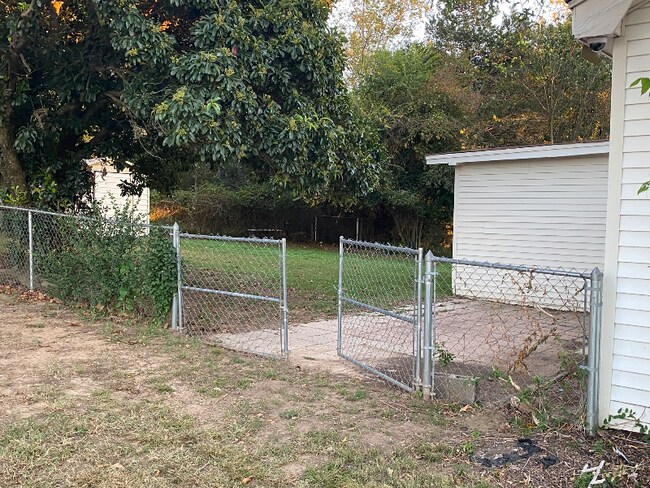 4704 Massie St in North Little Rock, AR - Building Photo - Building Photo