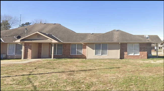 property at 1703 N 3rd St