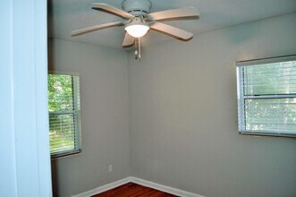 2301 Dozier Dr in Tallahassee, FL - Building Photo - Building Photo