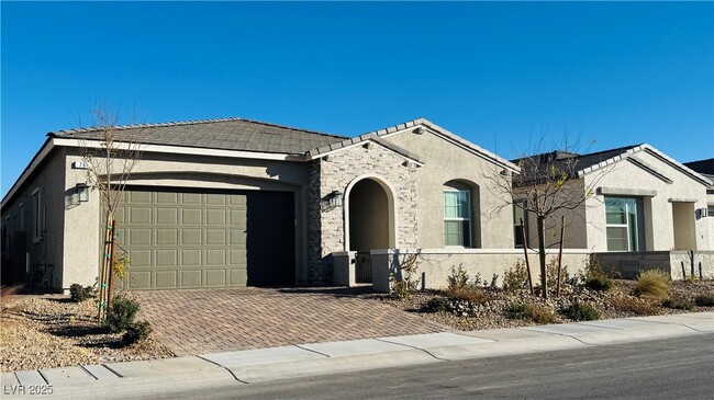 76 Tatahatso Pt St in Henderson, NV - Building Photo - Building Photo