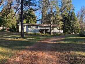 3181 Hanson Hollow Rd in Georgetown, CA - Building Photo - Building Photo