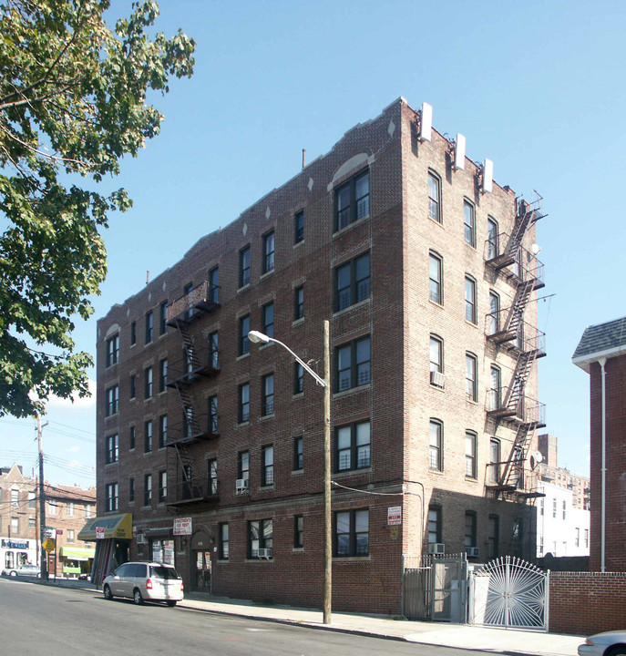 4188 Barnes Ave in Bronx, NY - Foto de edificio