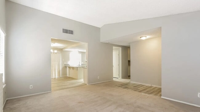 4006 Avocado Dr in Las Vegas, NV - Building Photo - Building Photo