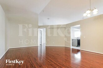 12706 Kings Lake Dr in Gibsonton, FL - Building Photo - Building Photo