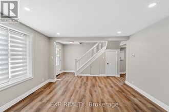 81 St Charles St in Belleville, ON - Building Photo - Building Photo