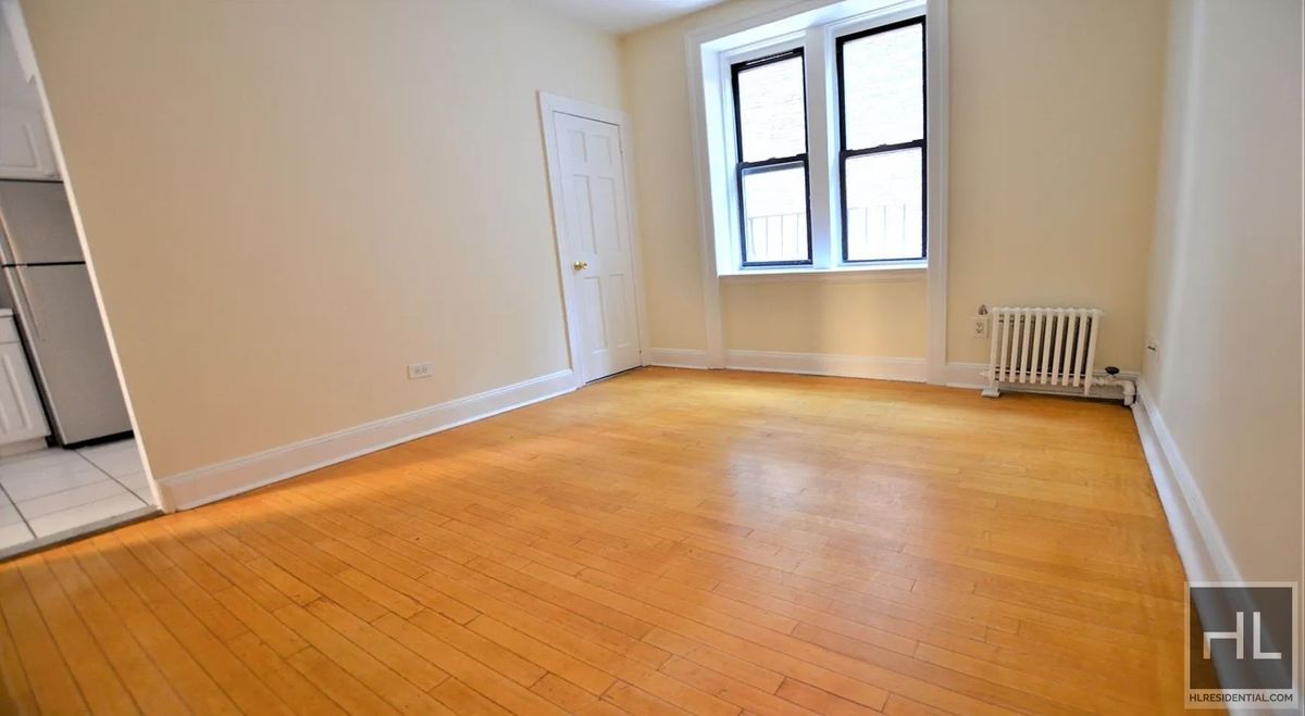 WEST 45 STREET in New York, NY - Building Photo