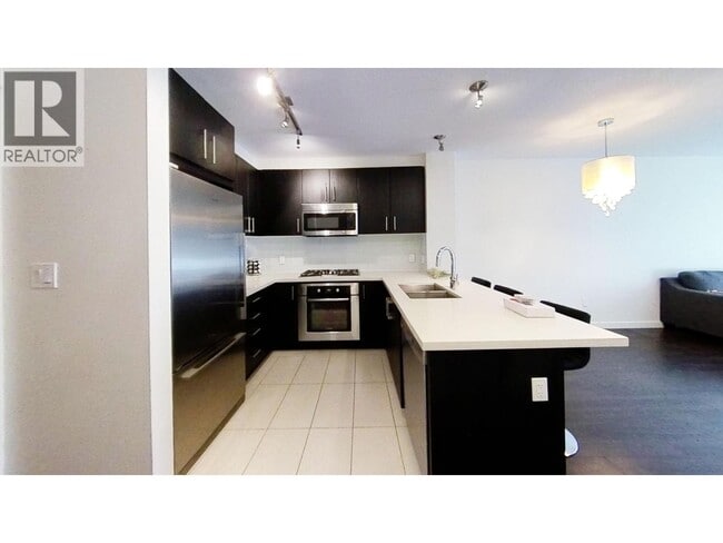 3163 Riverwalk Ave in Vancouver, BC - Building Photo - Building Photo