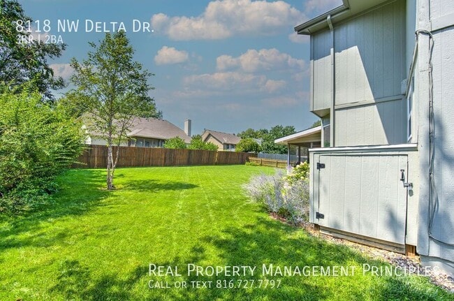 8118 NW Delta Dr in Kansas City, MO - Building Photo - Building Photo