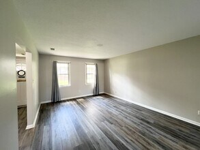 625 W Front St in Burlington, NC - Building Photo - Building Photo