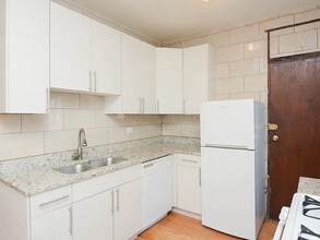 4238 N Paulina St, Unit 2E in Chicago, IL - Building Photo - Building Photo