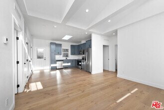 3023 Prospect Ave in Santa Monica, CA - Building Photo - Building Photo