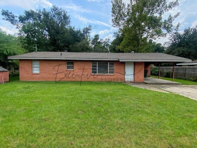 property at 806 Sundale Dr