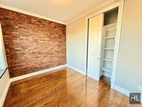 E 18TH ST., Unit 2A in New York, NY - Building Photo - Building Photo