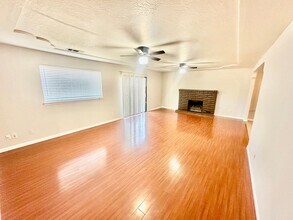 160 W Portland Ave in Fresno, CA - Building Photo - Building Photo