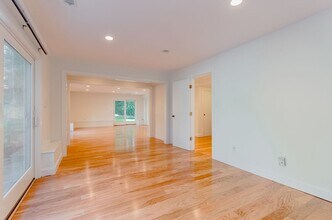 264 Country Way in Needham, MA - Building Photo - Building Photo